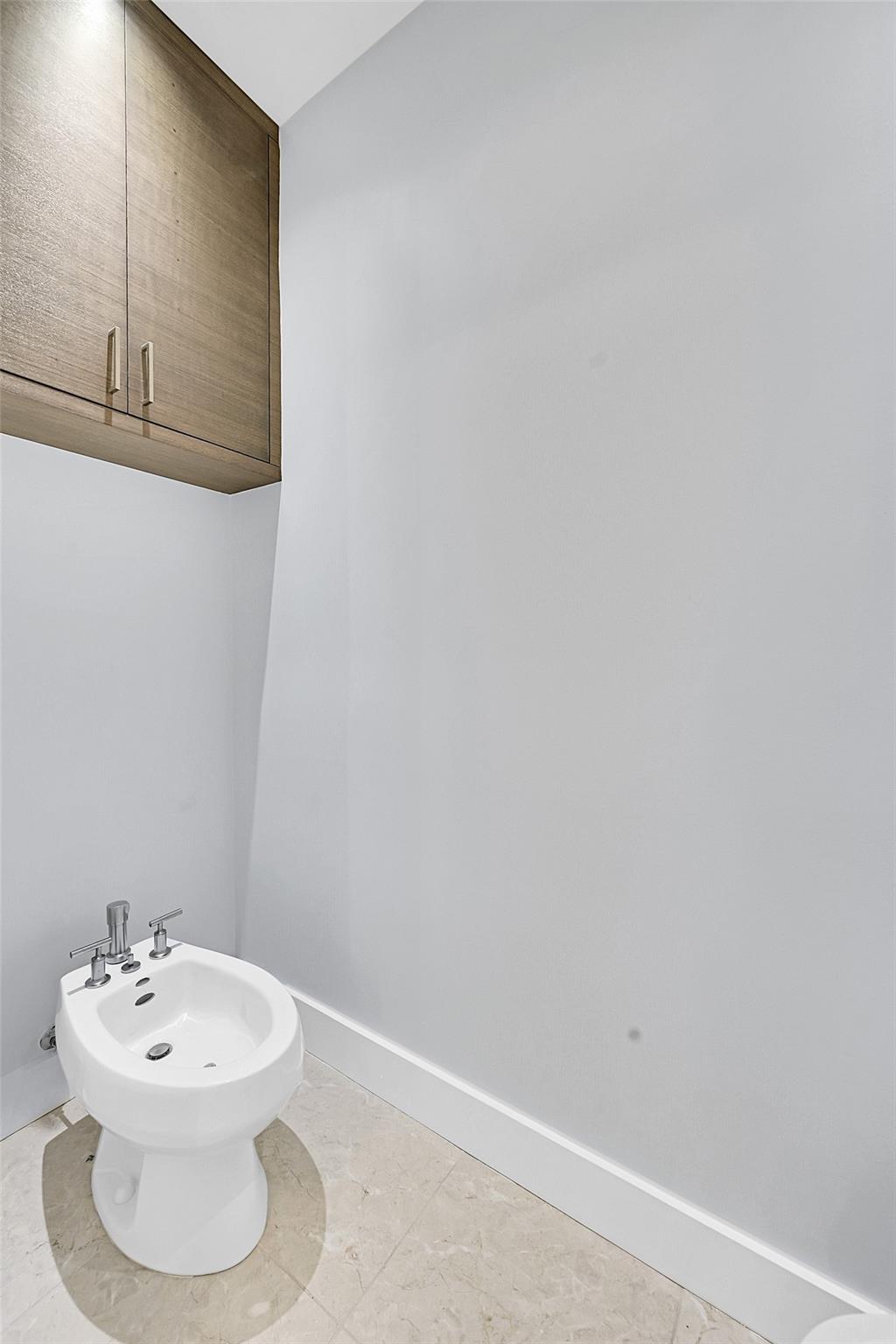 Diplomat Residences - Residential