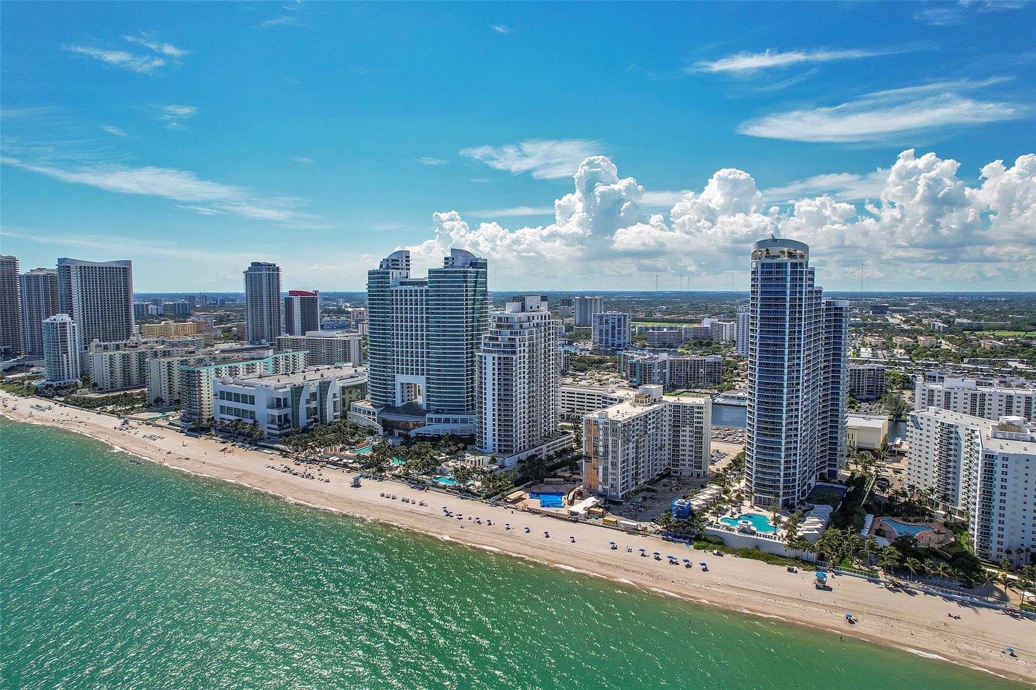 Diplomat Residences - Residential