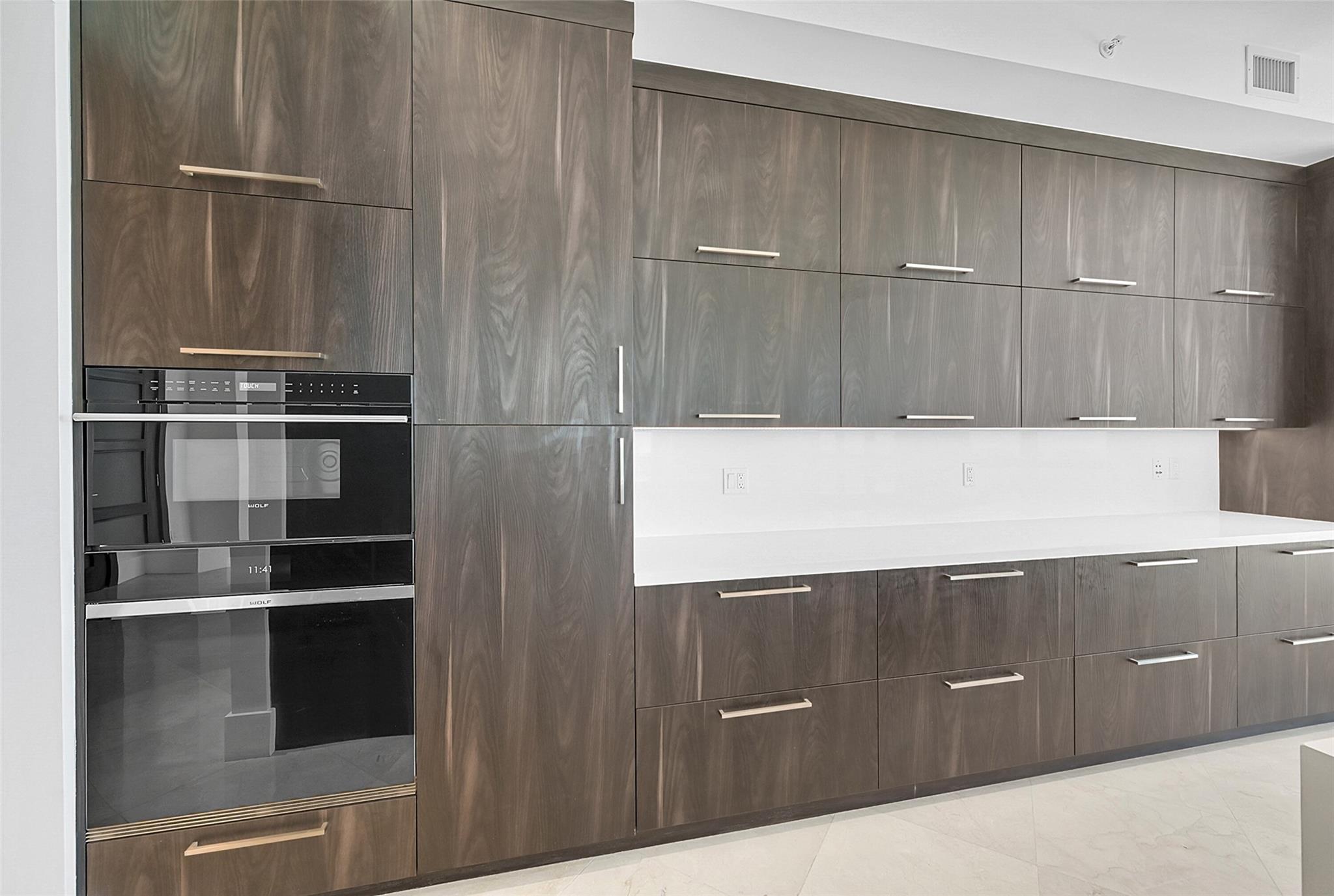 Diplomat Residences - Residential