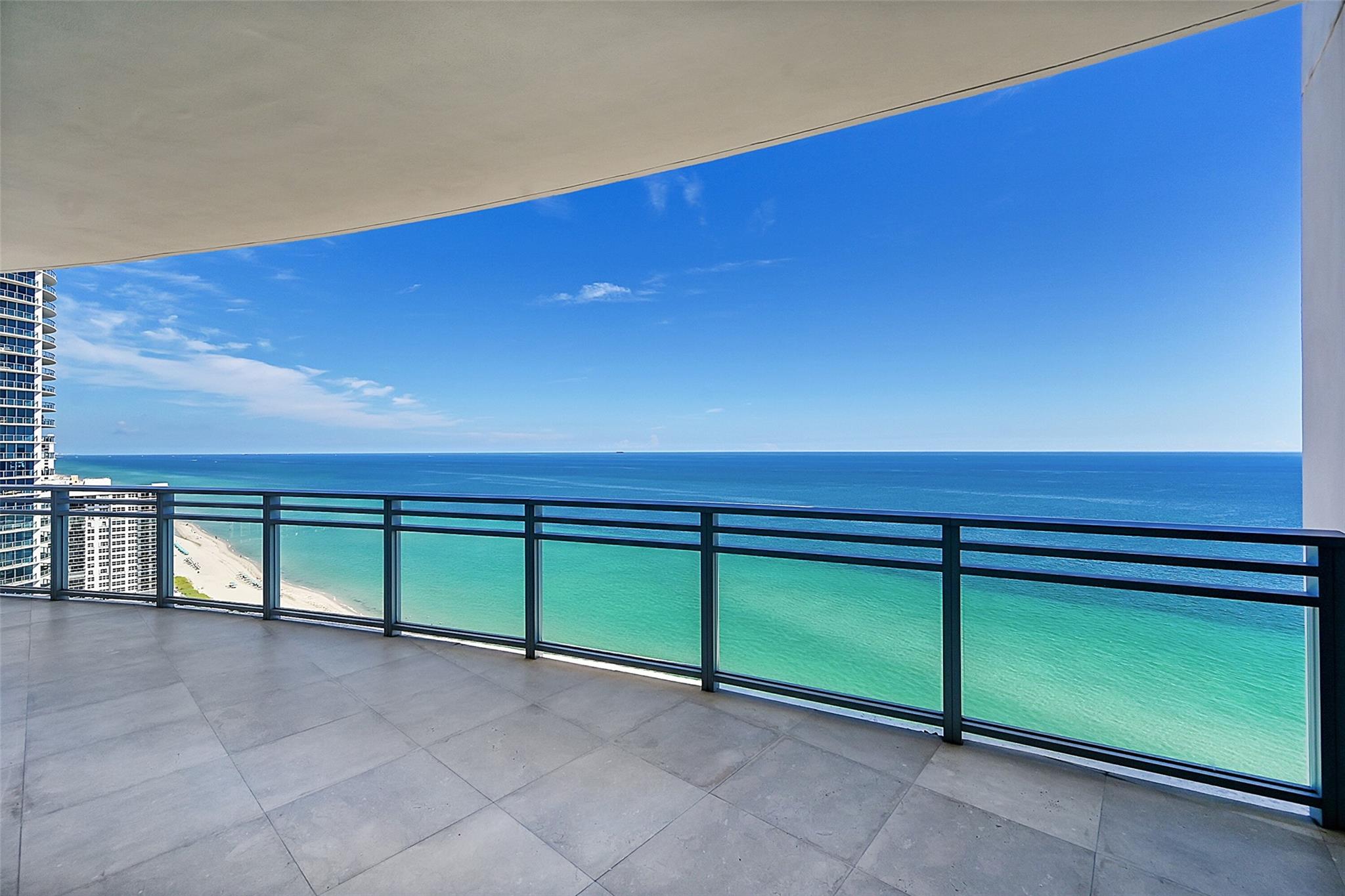 Diplomat Residences - Residential