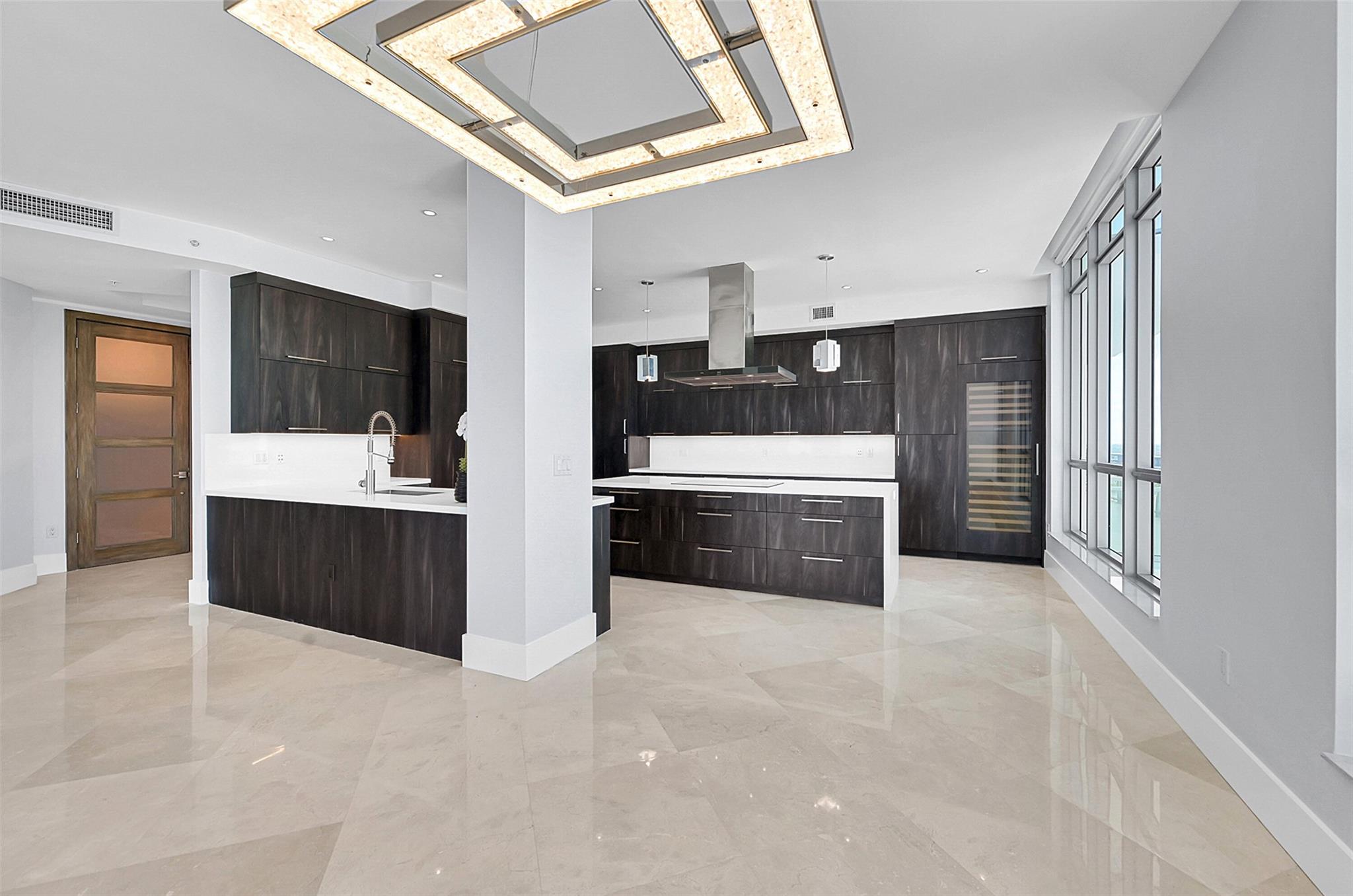 Diplomat Residences - Residential