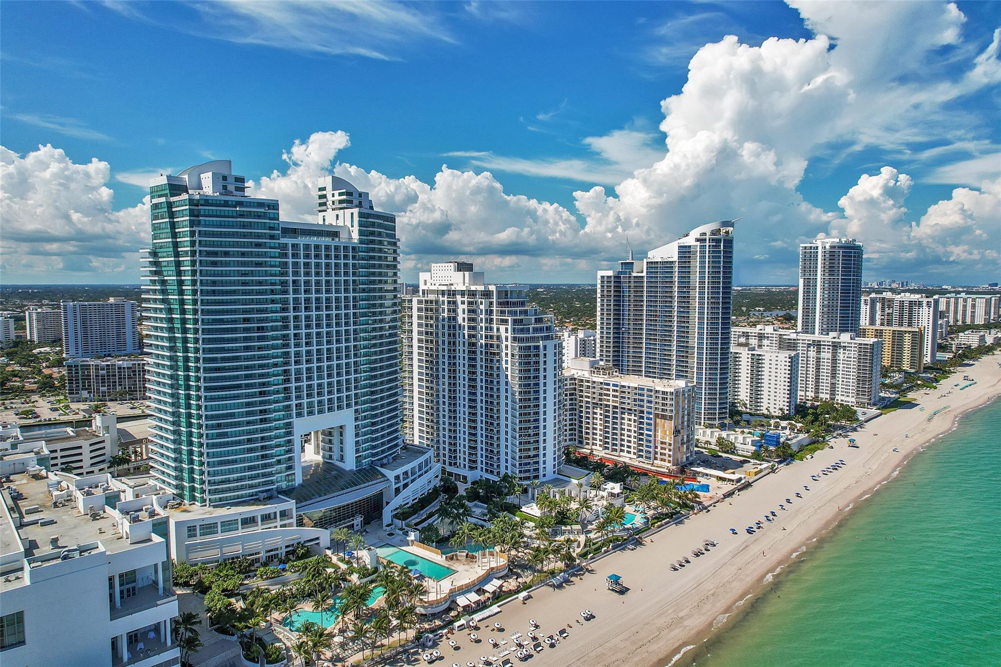 Diplomat Residences - Residential