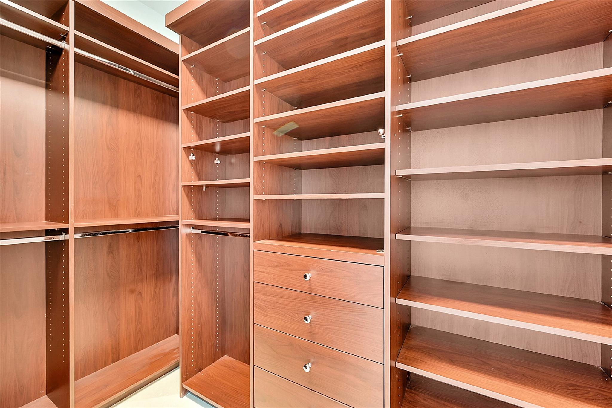 Diplomat Residences - Residential