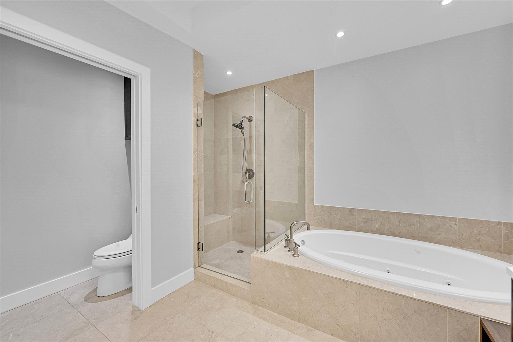 Diplomat Residences - Residential