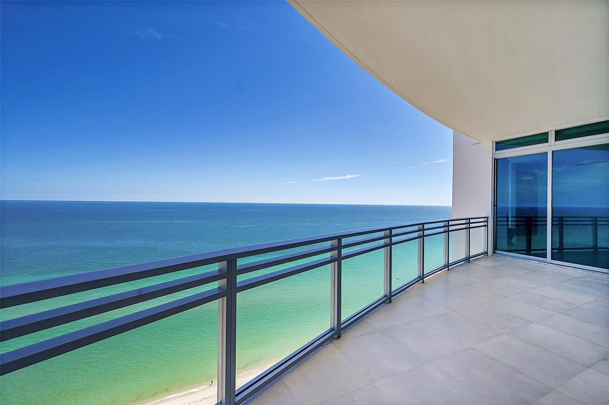 Diplomat Residences - Residential