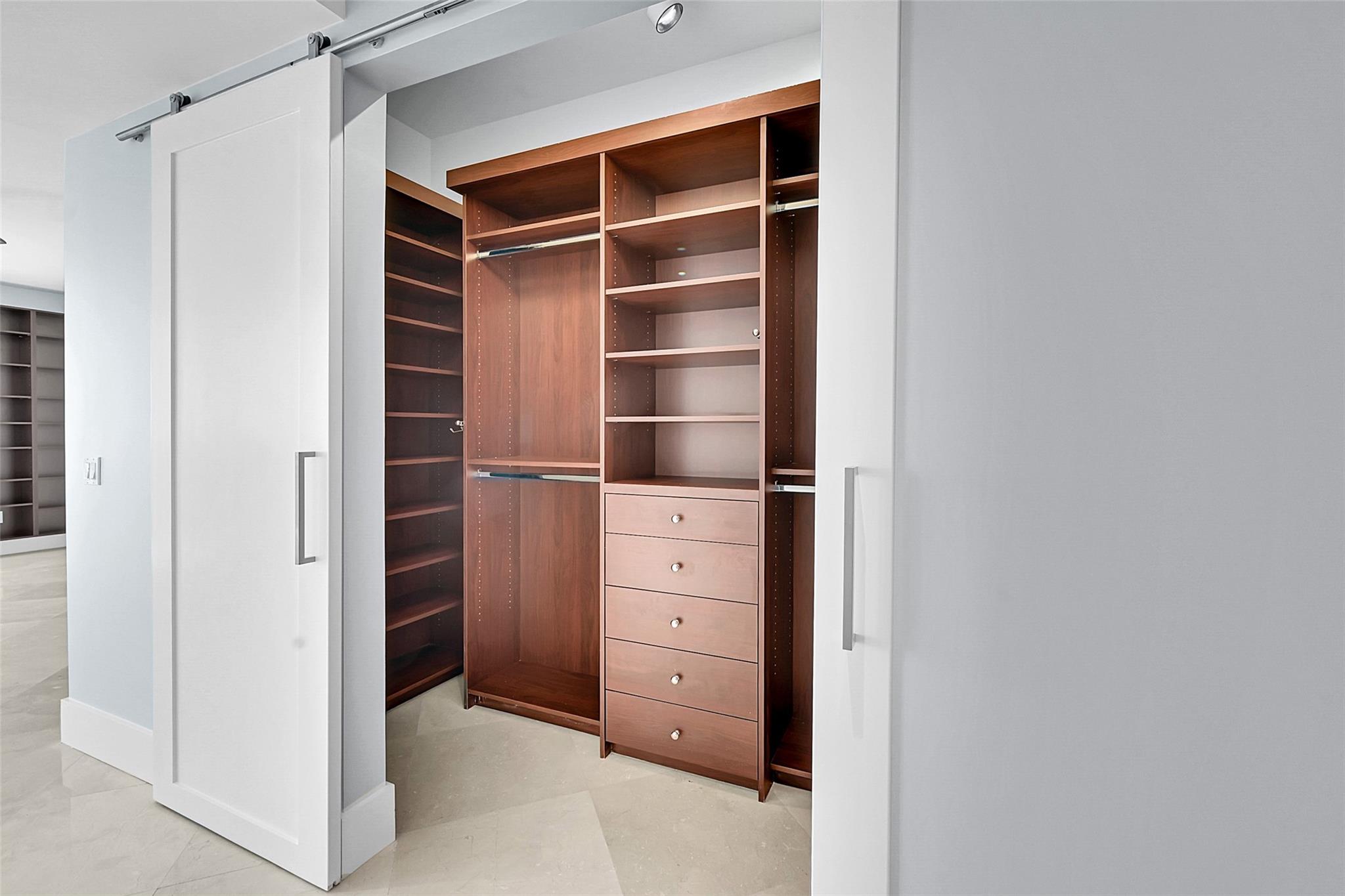 Diplomat Residences - Residential