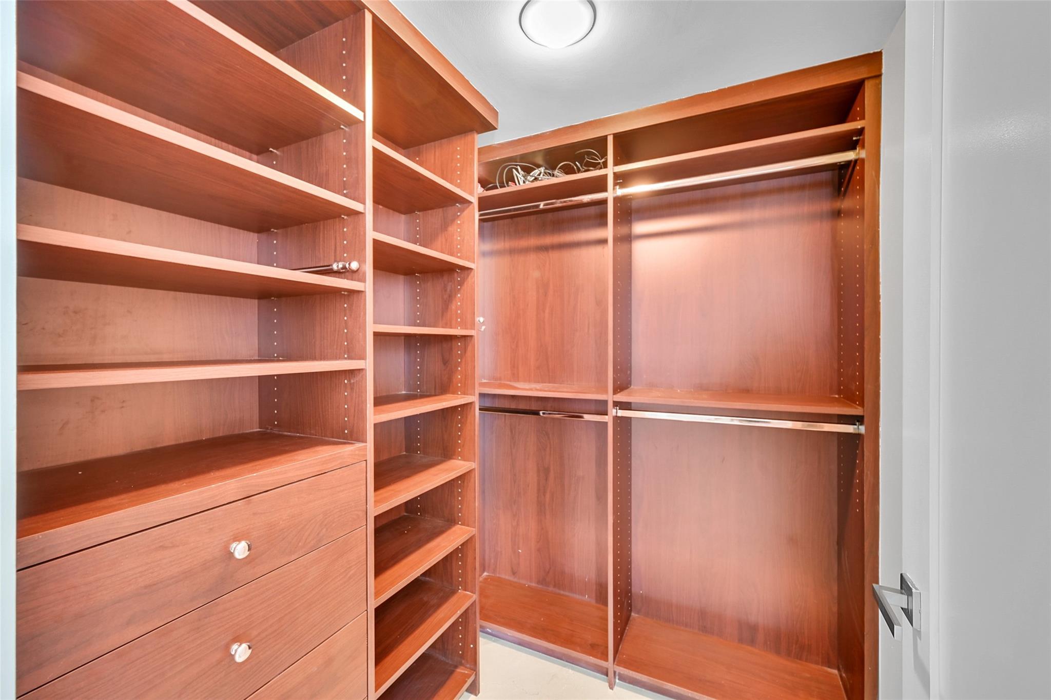 Diplomat Residences - Residential