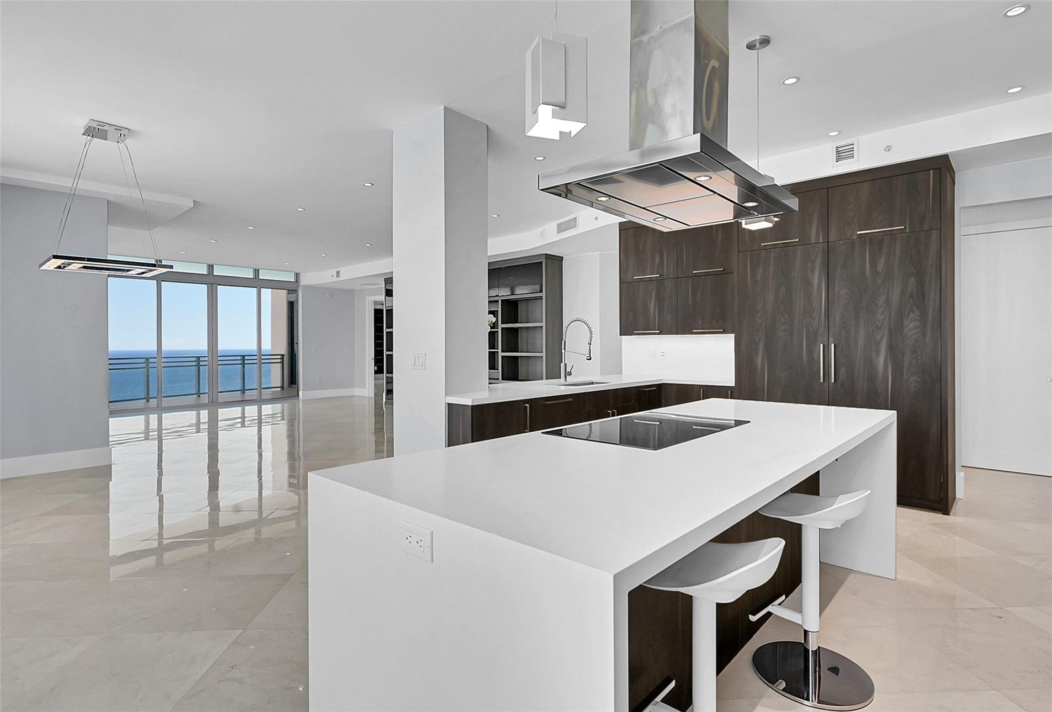 Diplomat Residences - Residential