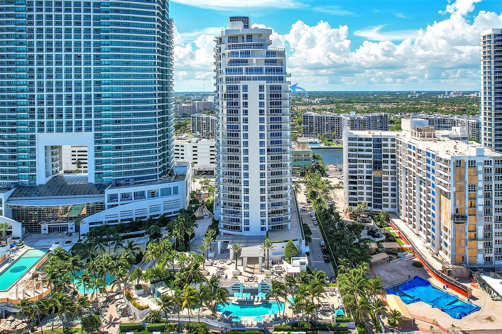 Diplomat Residences - Residential