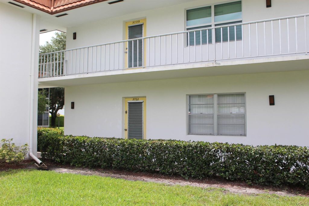Photo of 1225 NW 21st Street #3702, Stuart, FL 34994 (MLS # R11006745)