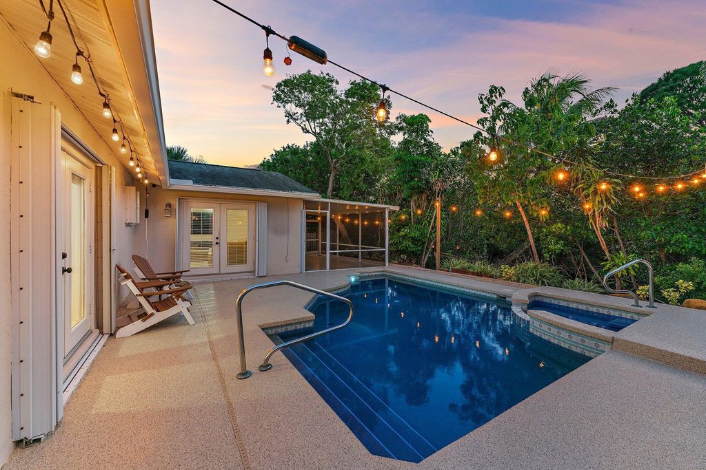 Photo of 714 S Pennock Lane, Jupiter, FL 33458 (MLS # R10978090)