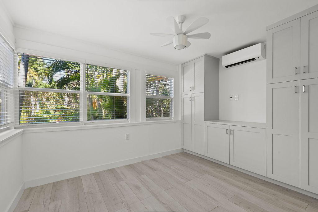 LAKE WORTH TOWN OF - Residential Lease