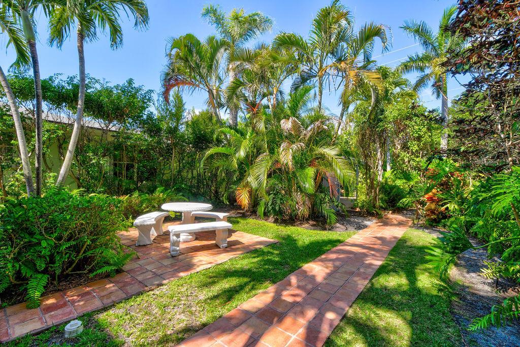 LAKE WORTH TOWN OF - Residential Lease