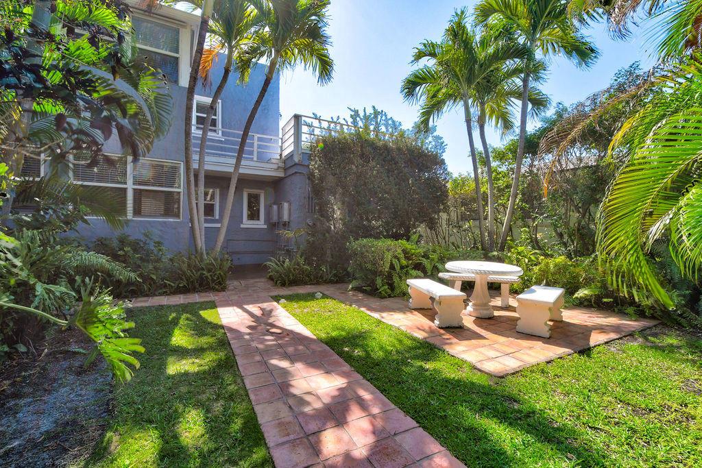 LAKE WORTH TOWN OF - Residential Lease