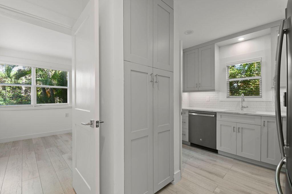 LAKE WORTH TOWN OF - Residential Lease