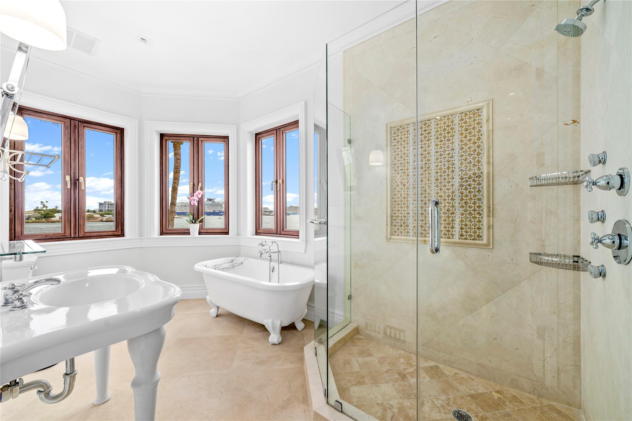 Breakwater 42-19 B - Residential