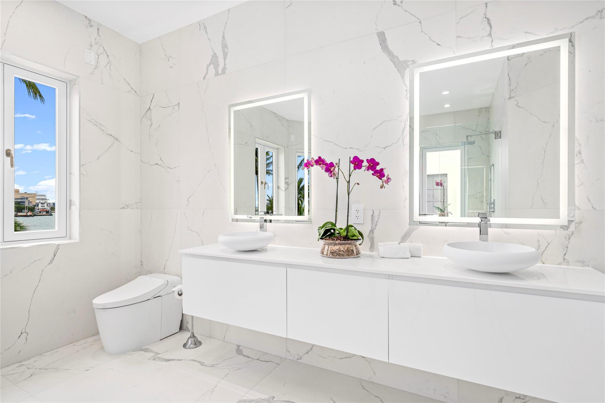 Breakwater 42-19 B - Residential