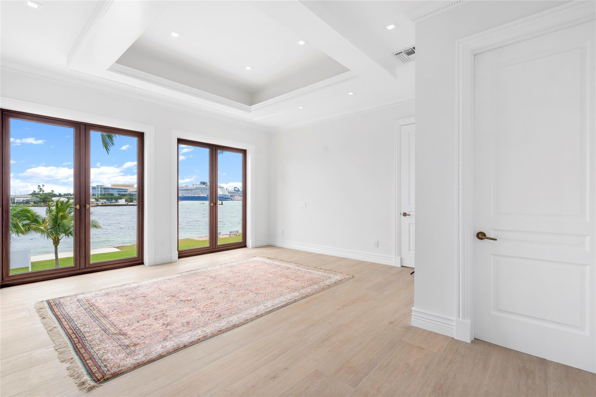 Breakwater 42-19 B - Residential