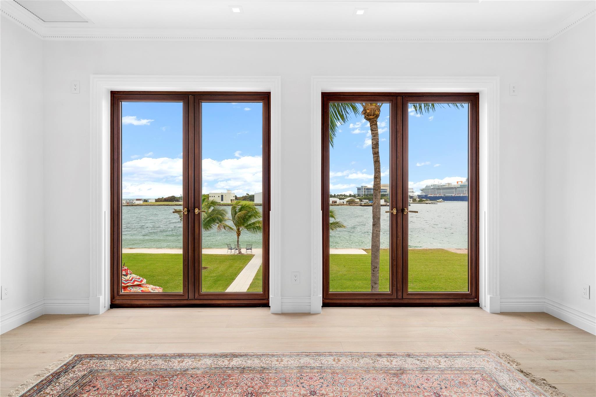 Breakwater 42-19 B - Residential