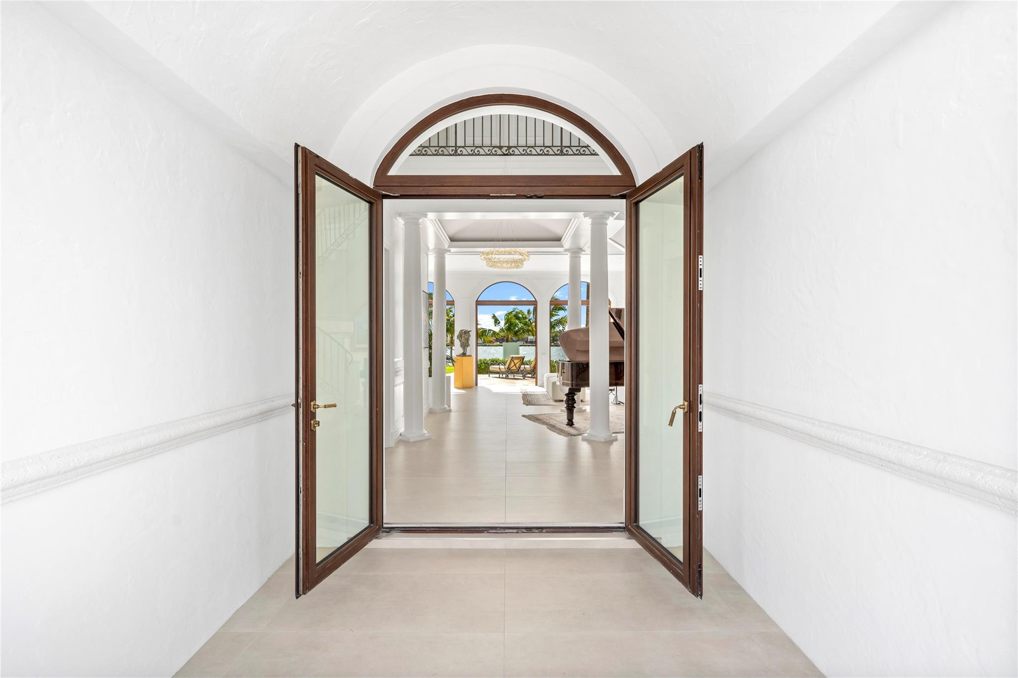 Breakwater 42-19 B - Residential