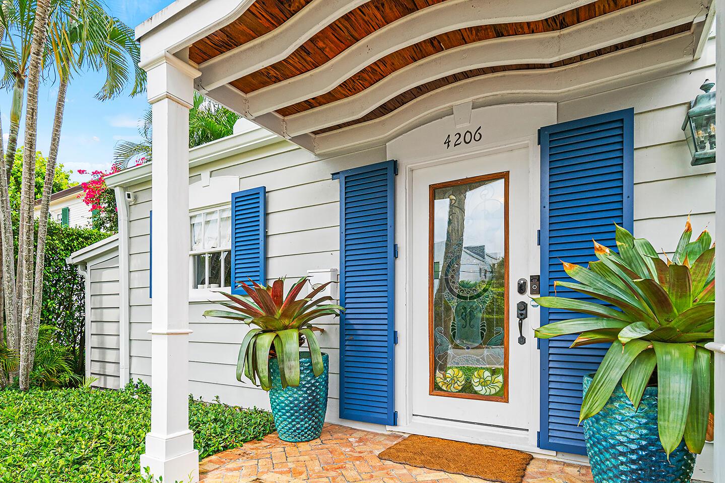 ESTATES OF SOUTH PALM BEA - Residential Lease