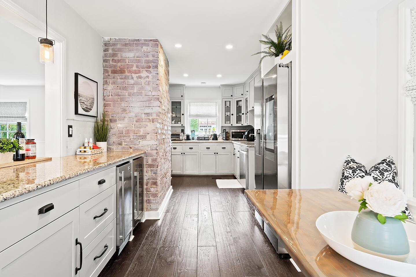 ESTATES OF SOUTH PALM BEA - Residential Lease