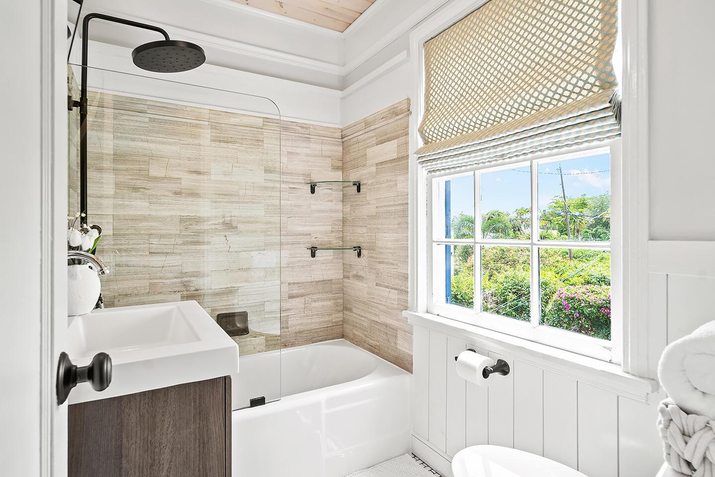 ESTATES OF SOUTH PALM BEA - Residential Lease