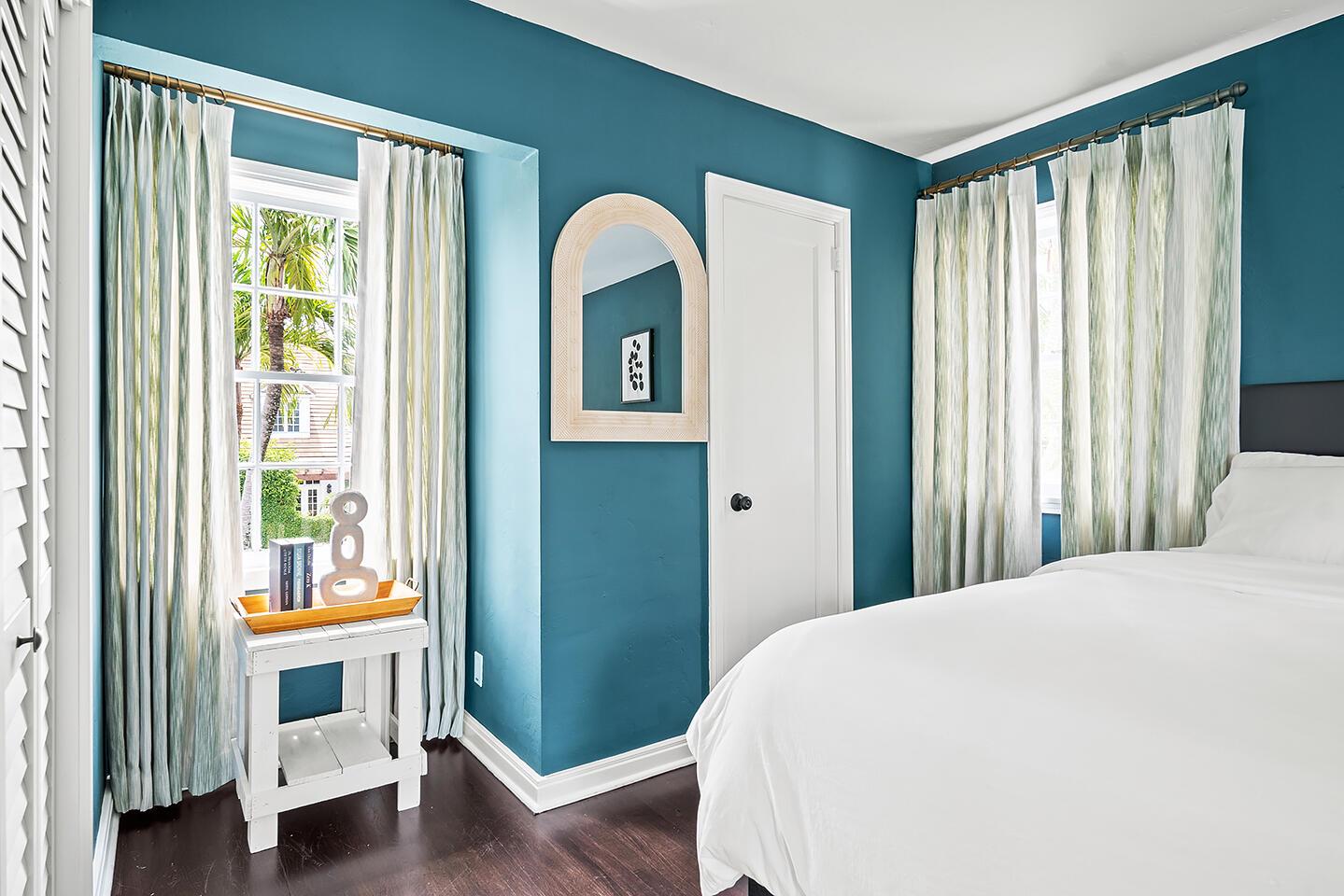 ESTATES OF SOUTH PALM BEA - Residential Lease