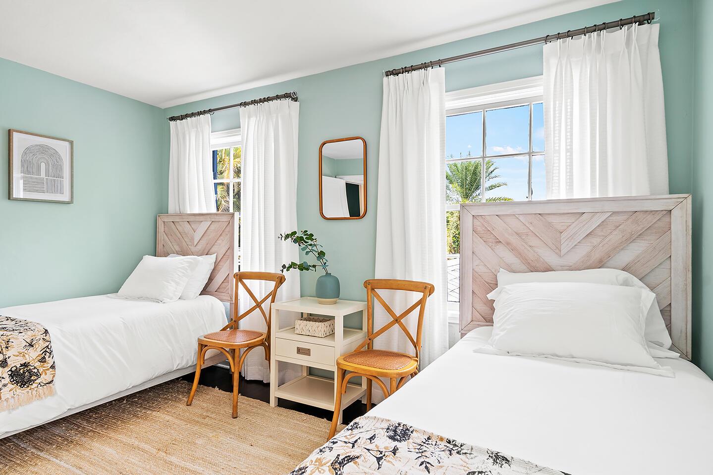 ESTATES OF SOUTH PALM BEA - Residential Lease