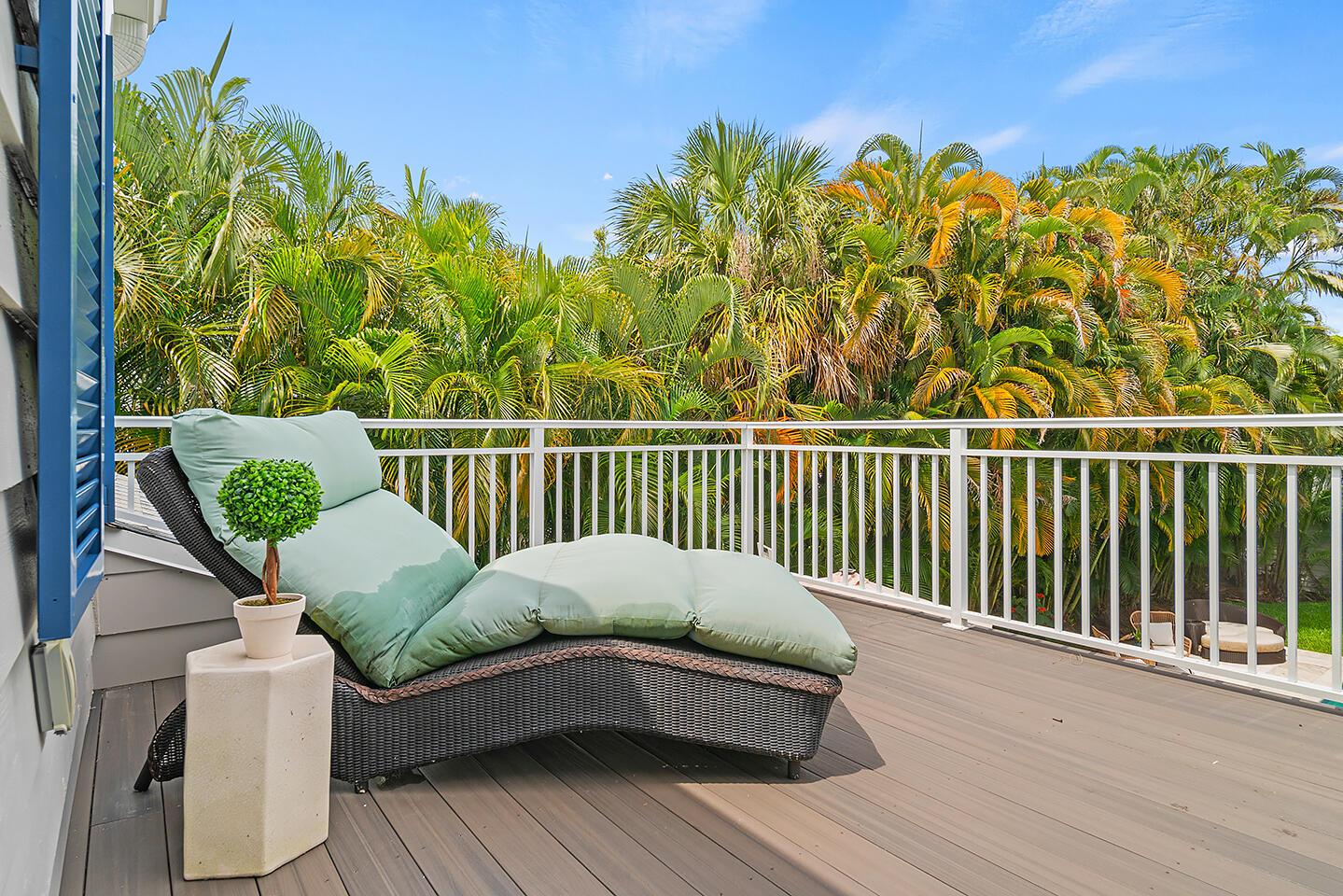 ESTATES OF SOUTH PALM BEA - Residential Lease