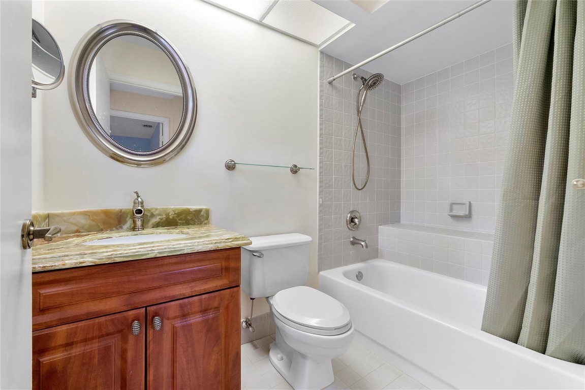 CENTRAL PARK LAKE - Residential Lease