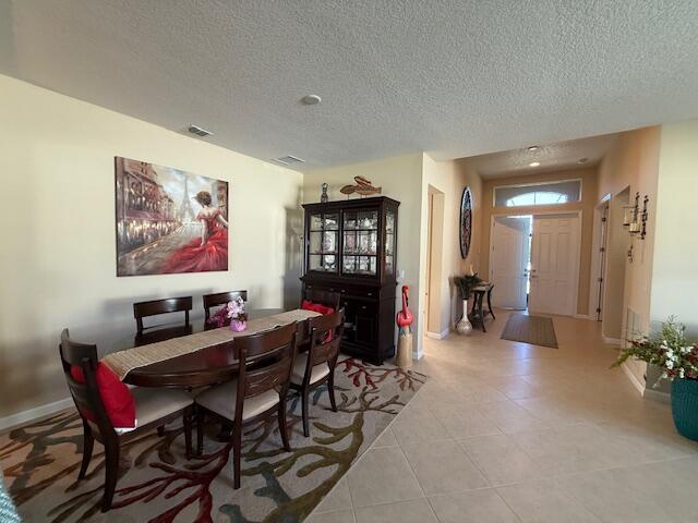 TRADITION PLAT NO 19 REPL - Residential Lease