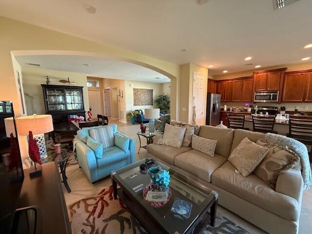 TRADITION PLAT NO 19 REPL - Residential Lease