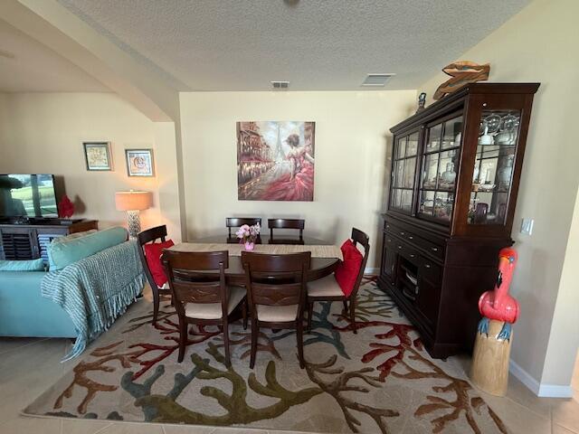 TRADITION PLAT NO 19 REPL - Residential Lease