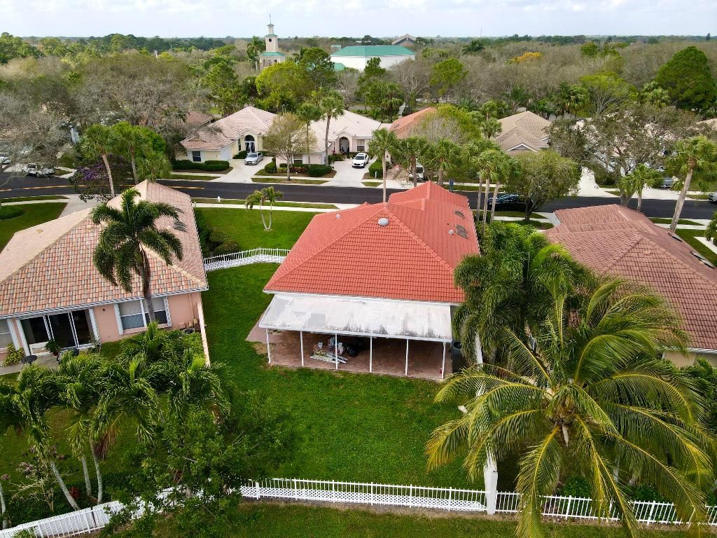 Photo of 201 S Hampton Drive, Jupiter, FL 33458 (MLS # R10959069)