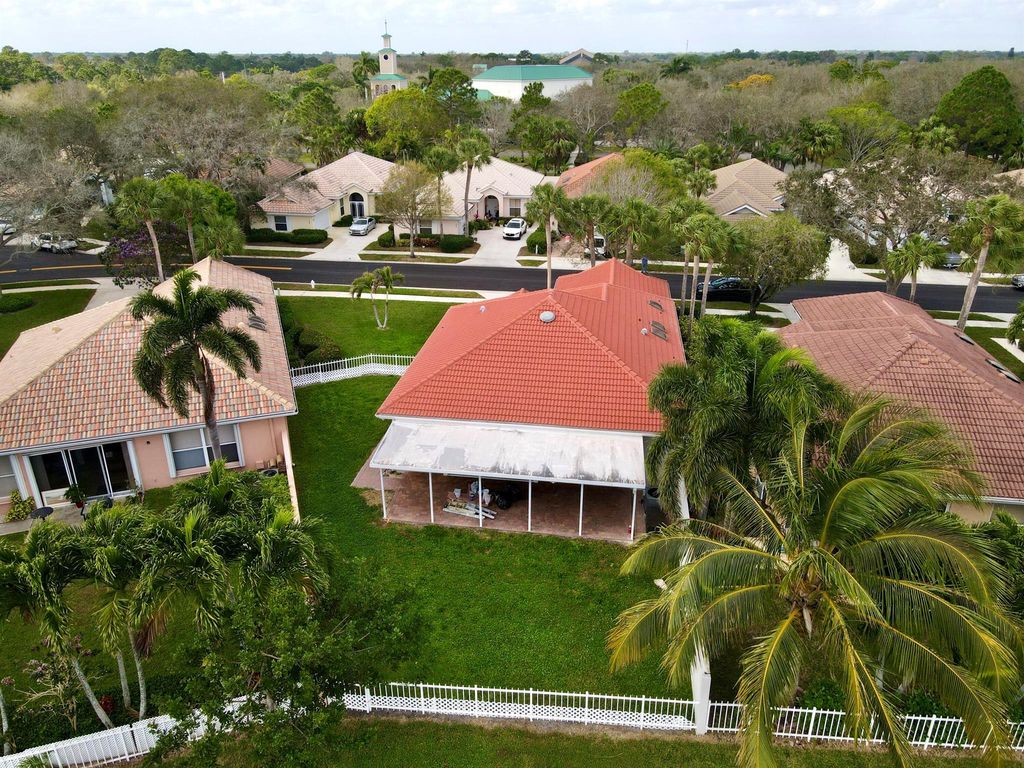 Photo of 201 S Hampton Drive, Jupiter, FL 33458 (MLS # R10959069)