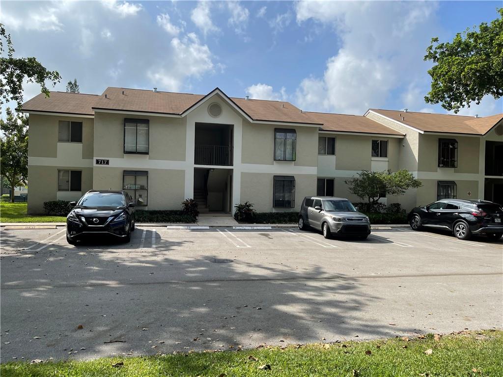 Photo of 717 Gardens Dr, Pompano Beach, FL 33069 (MLS # F10303776)