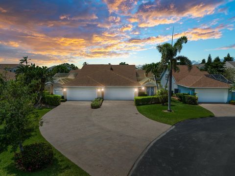 A home in Hutchinson Island