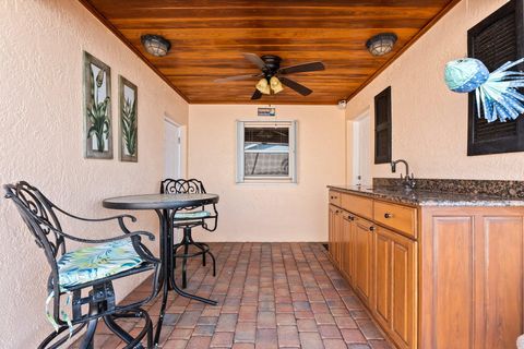 A home in Hutchinson Island