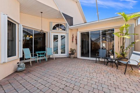 A home in Hutchinson Island