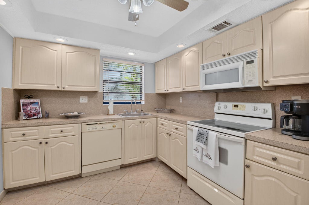 Photo of 544 Piedmont L, Delray Beach, FL 33484 (MLS # B26073666)