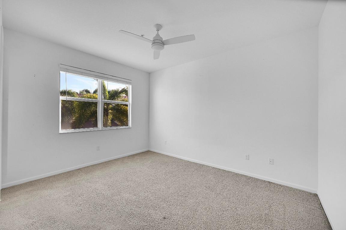 BLUE LAKE TOWNHOMES - Residential Lease