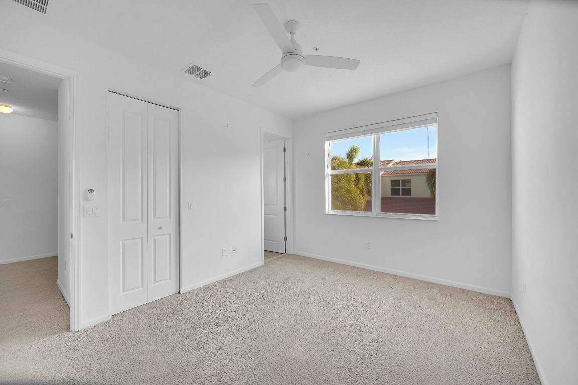 BLUE LAKE TOWNHOMES - Residential Lease