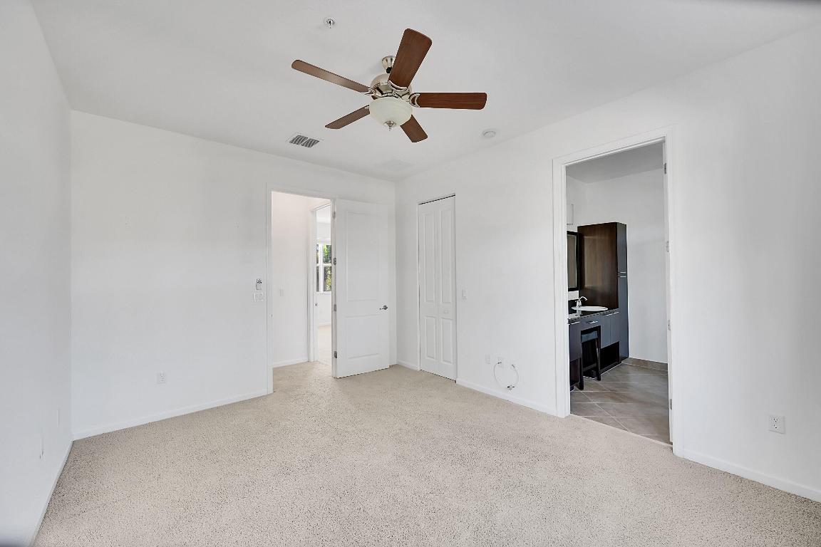 BLUE LAKE TOWNHOMES - Residential Lease