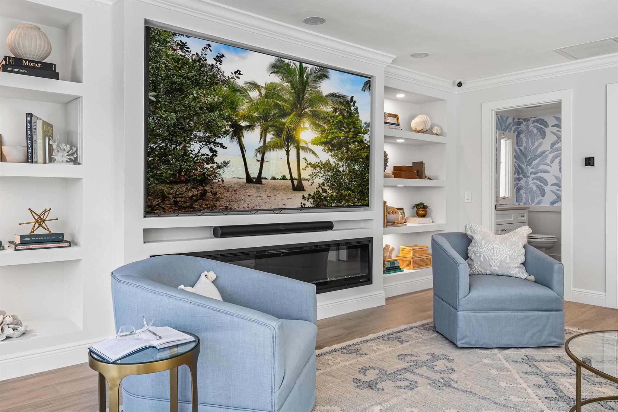 YACHT HARBOR MANOR - Residential