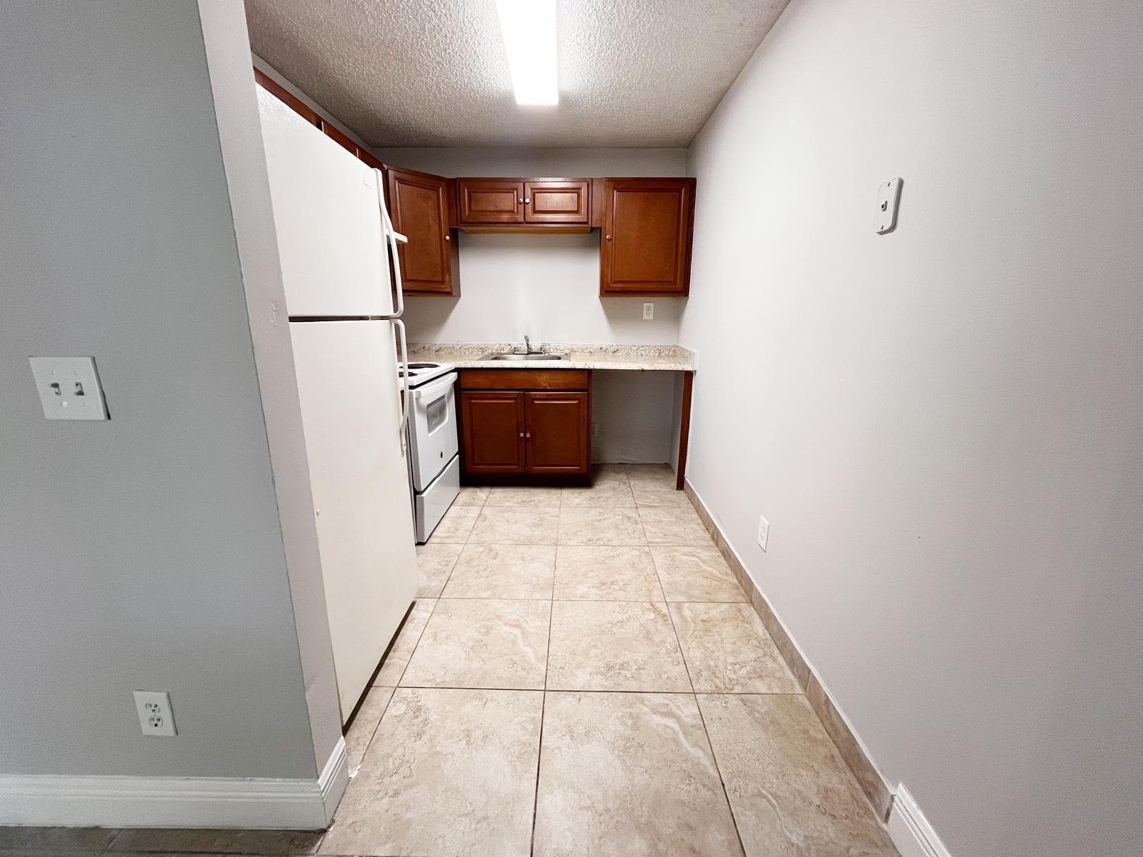 MEADOWS ON THE GREEN COND - Residential Lease