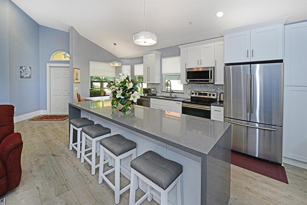 NEWPORT BAY CLUB - Residential