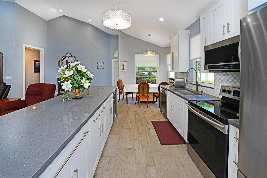 NEWPORT BAY CLUB - Residential