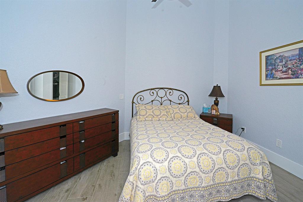 NEWPORT BAY CLUB - Residential