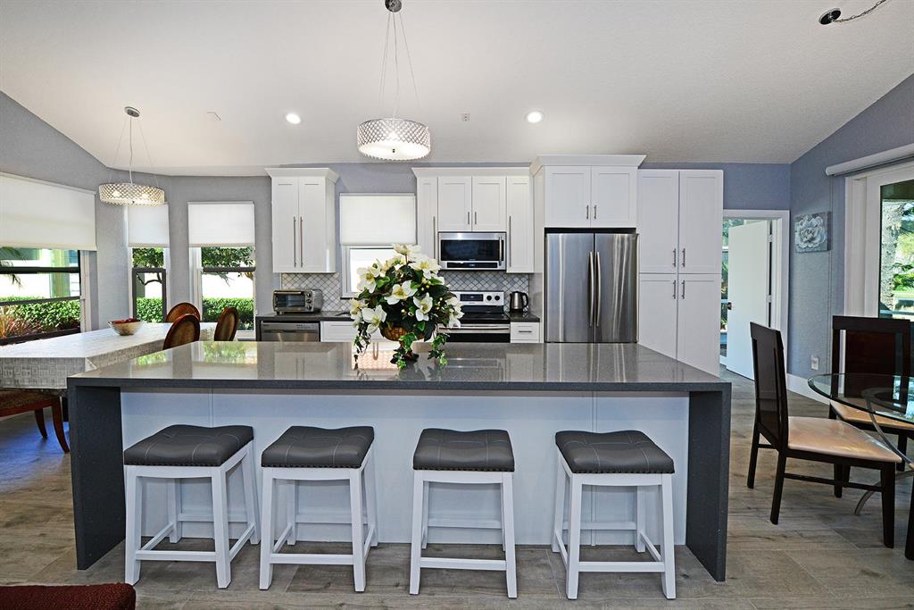 NEWPORT BAY CLUB - Residential